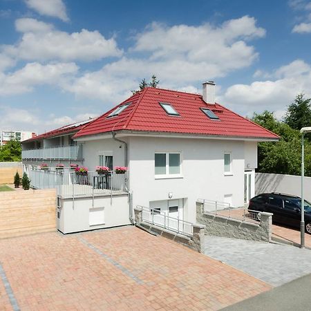 Pension Zlicin Prag Dış mekan fotoğraf