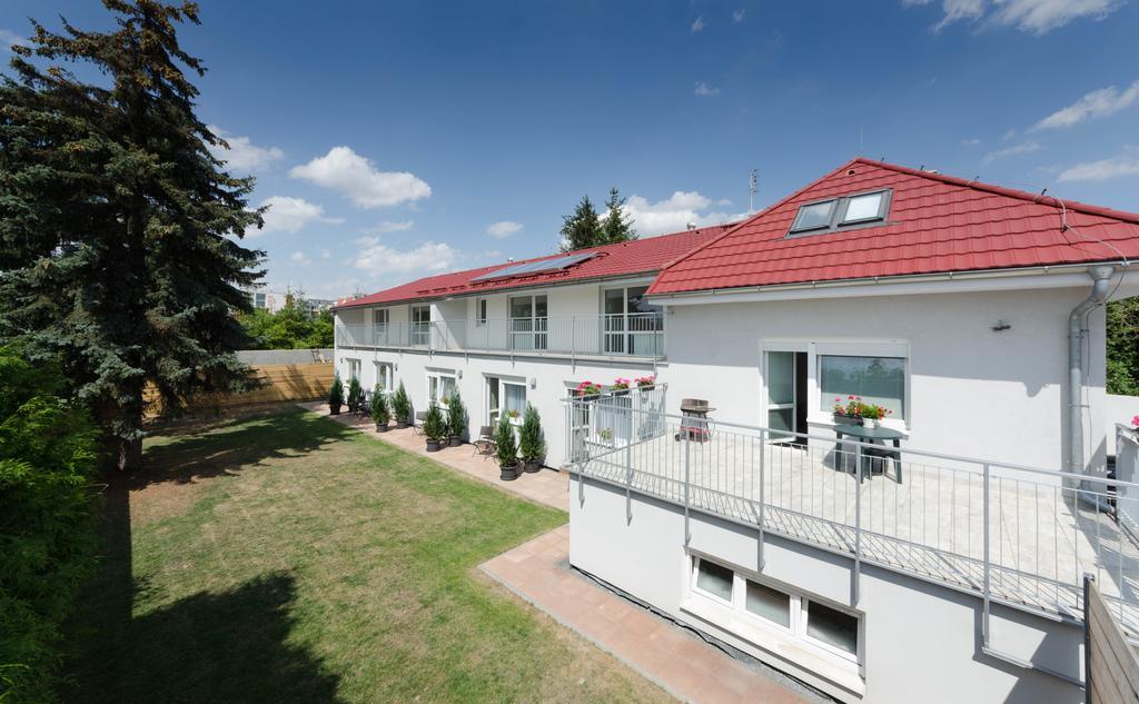 Pension Zlicin Prag Dış mekan fotoğraf
